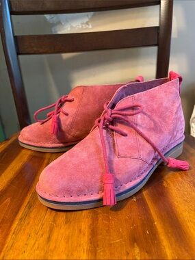 Hush Puppies Red Suede Tasseled Lace Up Chukka Ankle Booties Sz 6.5